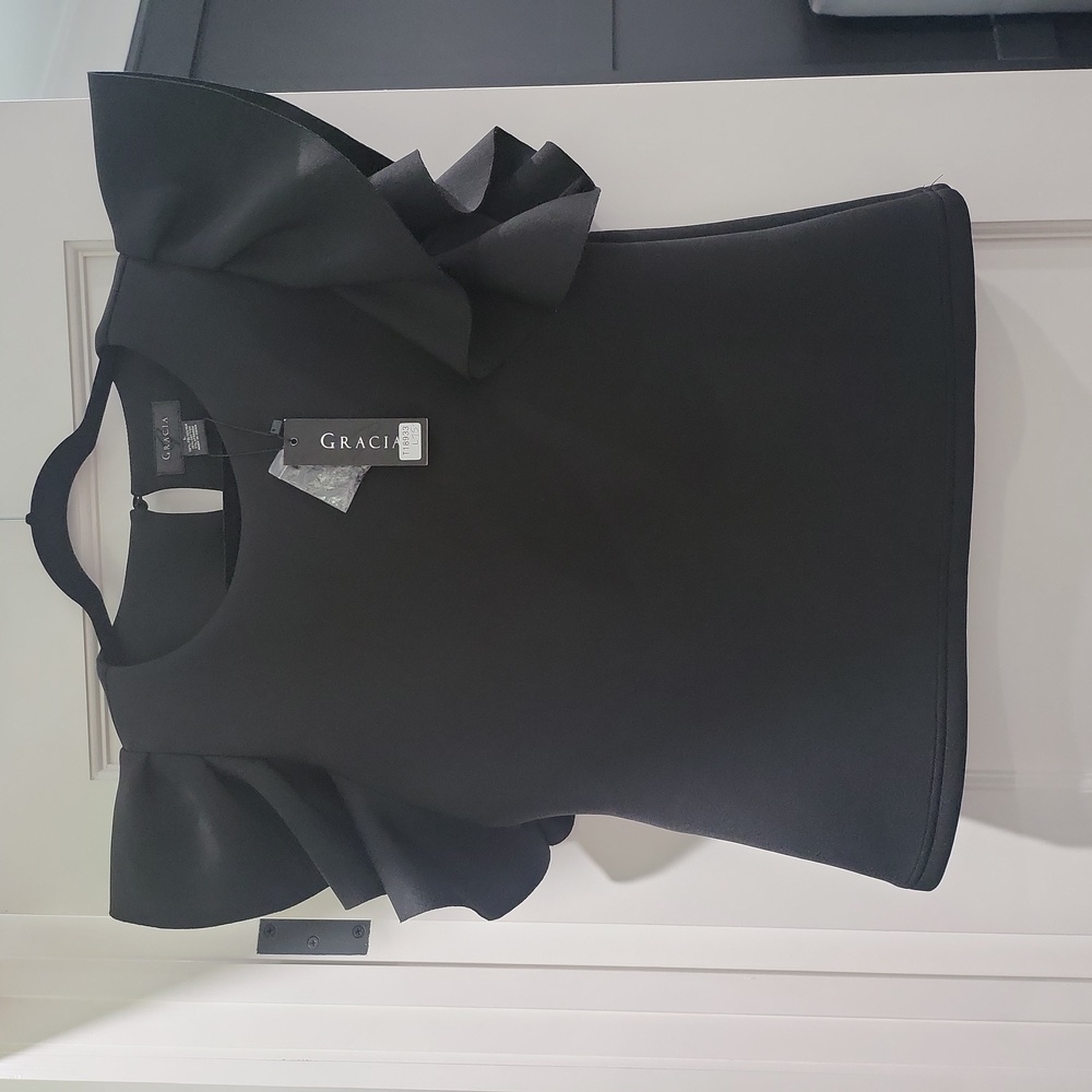 Gracia Ruffle Blouse